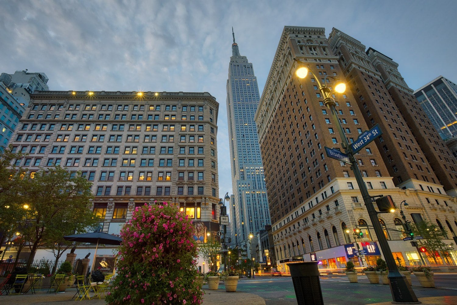 Free-Aurora-HDR-Preset-New-York-Night-After